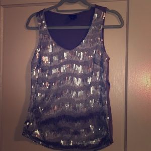 Silver/gray fitted tank top